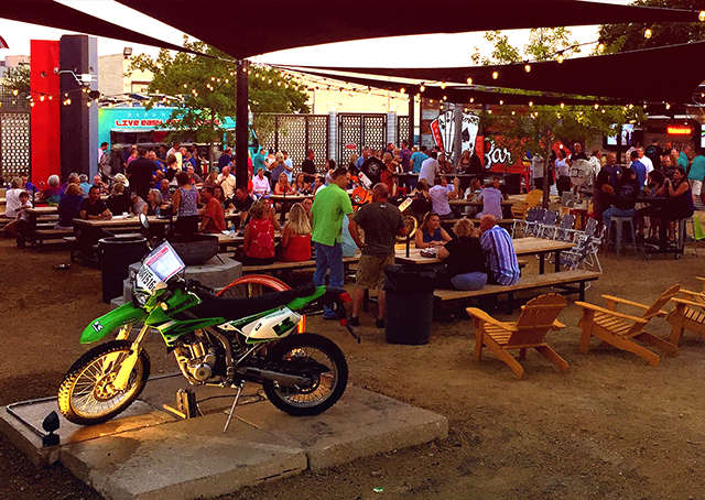 Crashed-Toys-venue-MOBILE-website-home_02